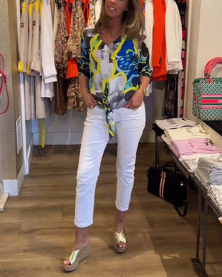 Floral printed V-neck blouse