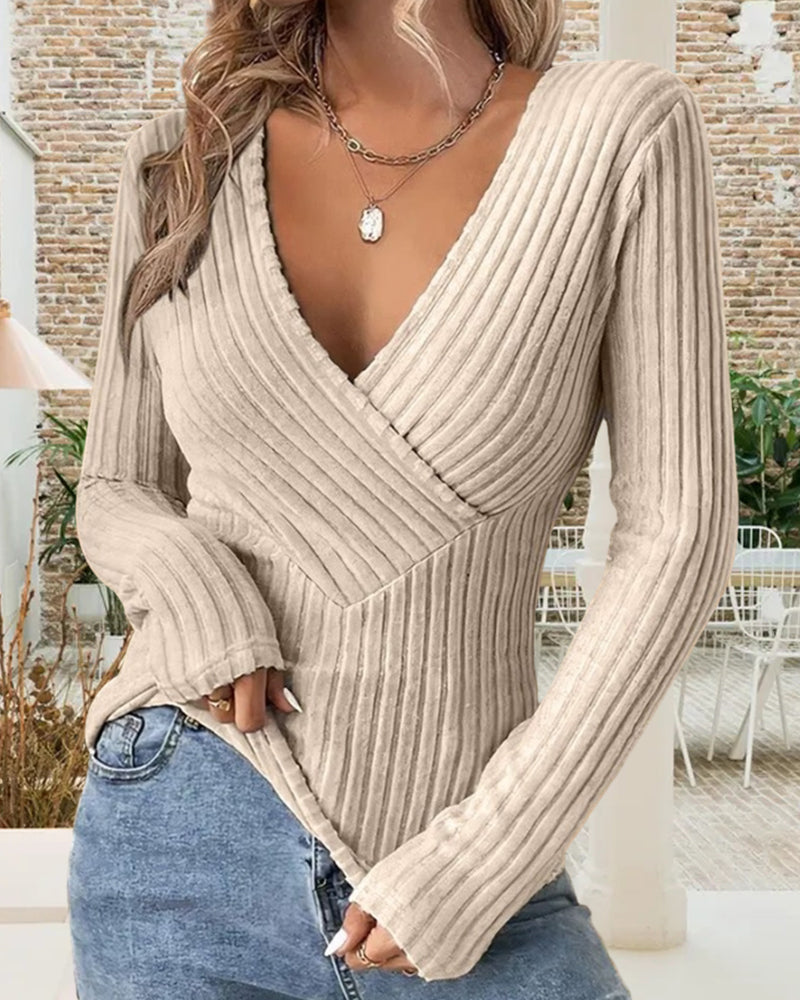 Ribbed v-neck solid color top