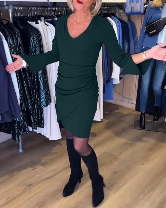 V-neck flare Sleeve dress