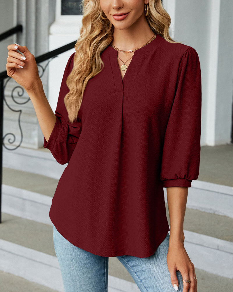 Solid color v-neck jacquard blouse