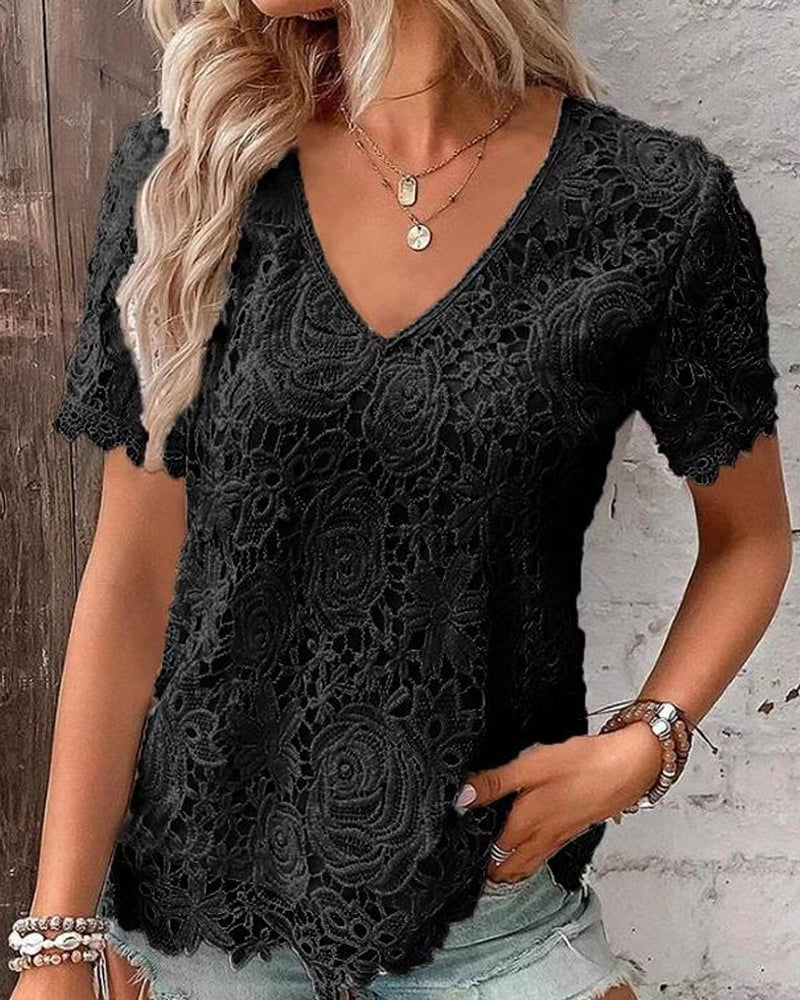 Lace v-neck short-sleeved blouse