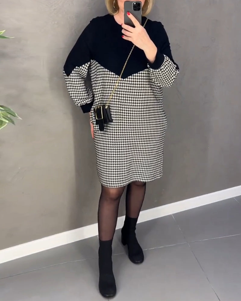 Chic Color Block Dress with Plaid