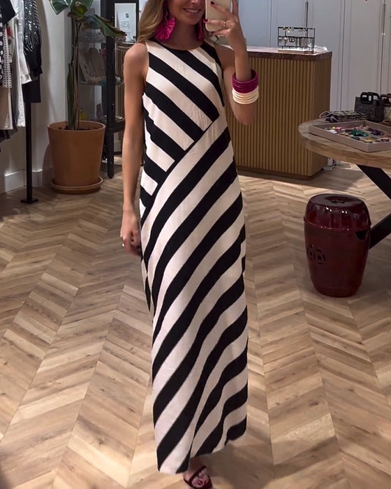 Contrast stripe print sleeveless slit dress