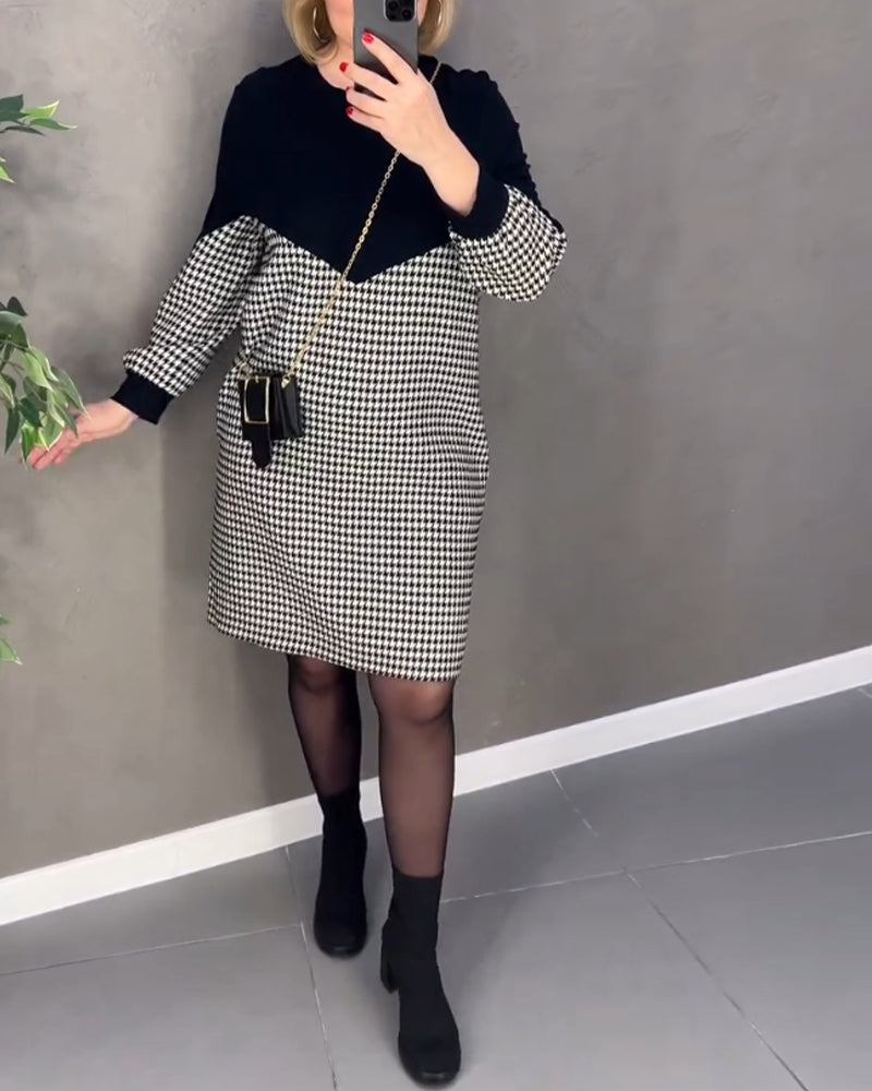 Chic Color Block Dress with Plaid