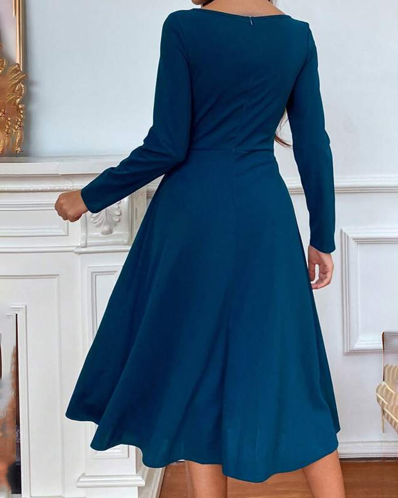 Elegant solid color Dress
