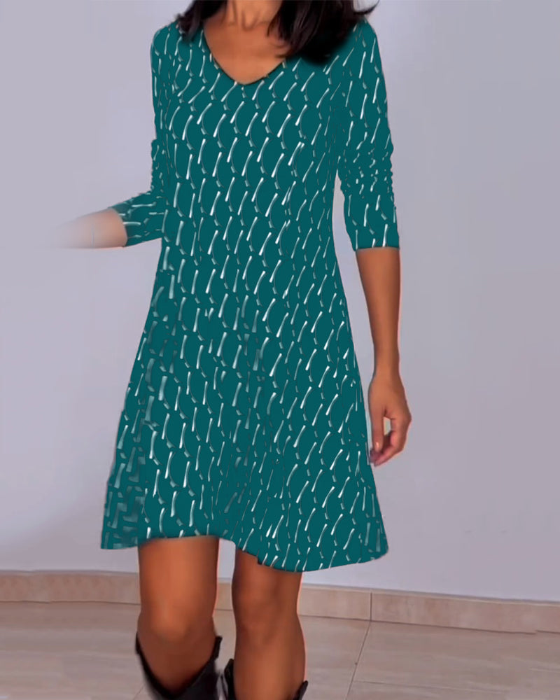 Diamond print v-neck dress