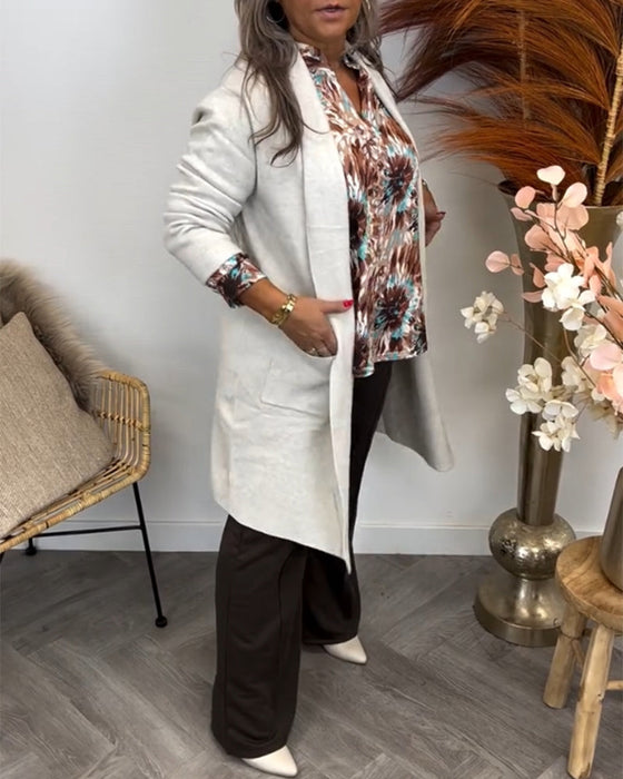 Stylish contrasting color blouse