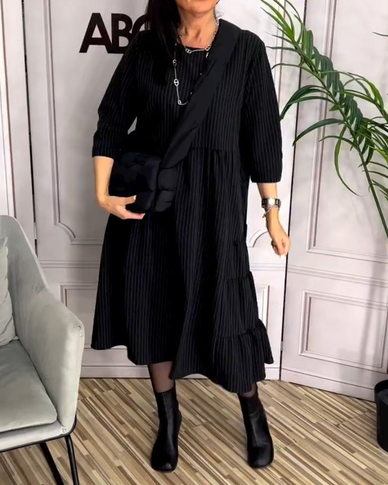 Simple pitted round neck dress