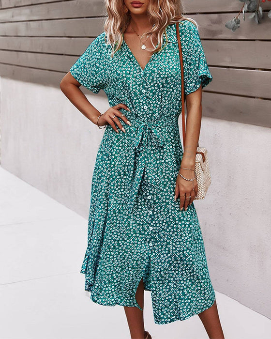 Short-sleeved waisted floral dress