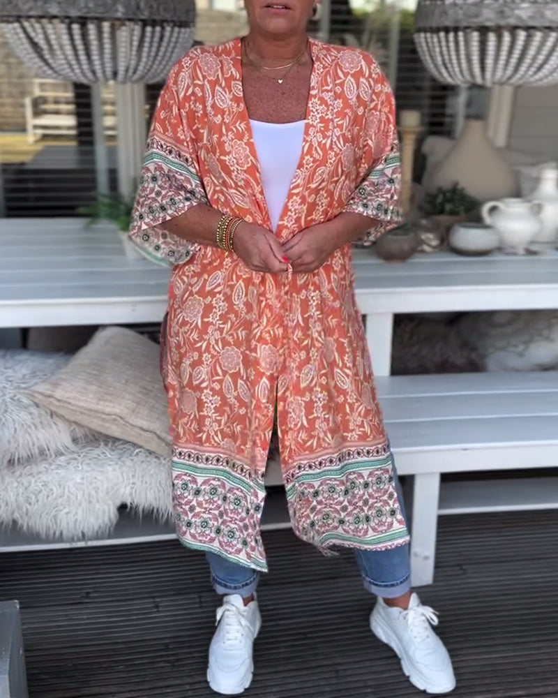 Fashionable printed holiday beach coat