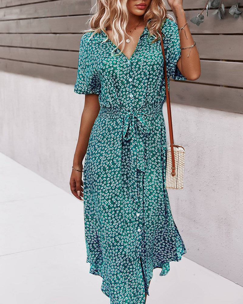 Short-sleeved waisted floral dress