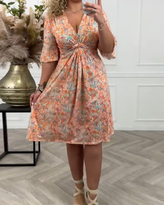 V-neck twist print dress