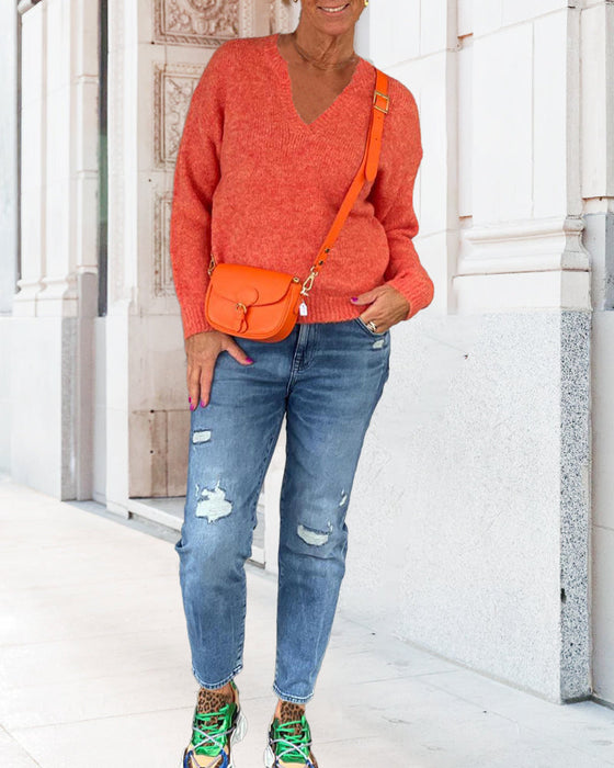 Solid color V-neck Pullovers