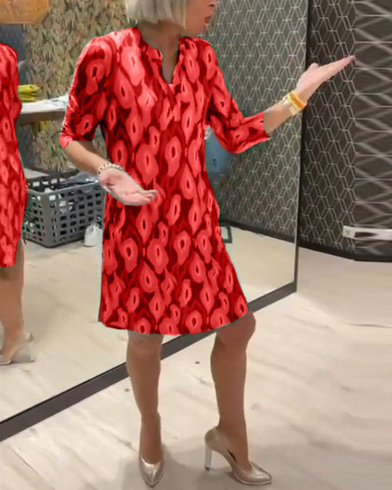 V-neck printed three-quarter sleeve dress