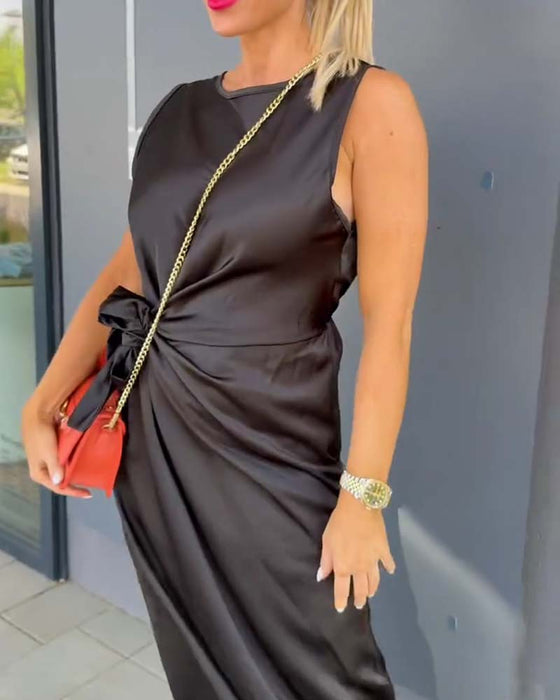 Sleeveless Fitted Waist Solid Dress