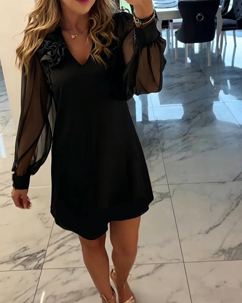 Three-Dimensional Flower V-Neck Lantern Sleeve Dress