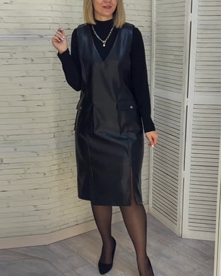 solid color dress with V-neck and Pocket