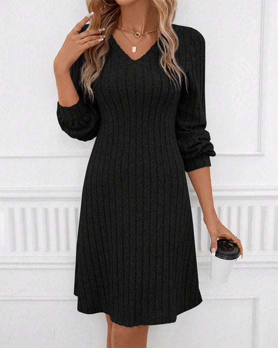 V-neck ribbed solid color dress