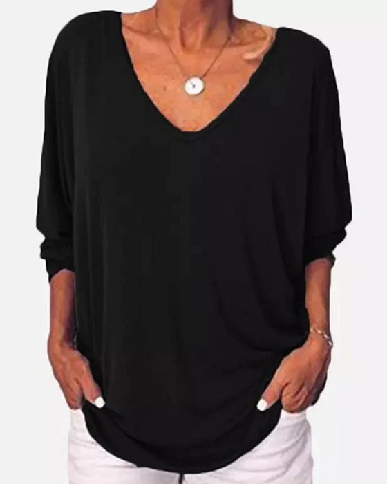 Back buttoned 3/4 sleeve  V-neck top