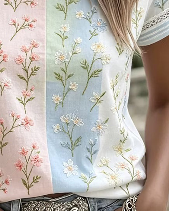 Lace Patchwork Contrast Floral Blouse