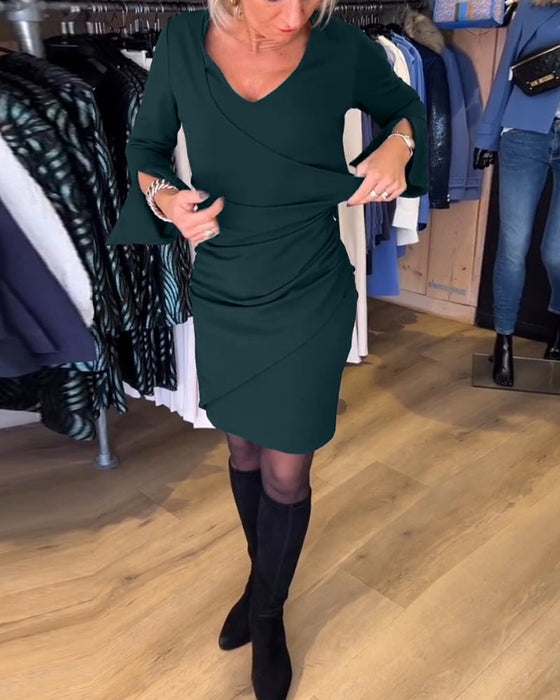 V-neck flare Sleeve dress