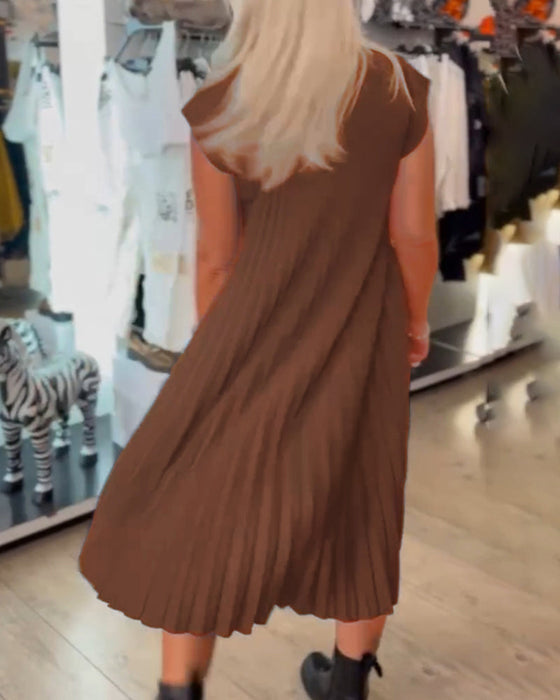 Round Neck Solid Color Pleated Casual Dress