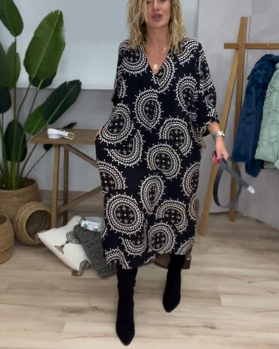 Loose V-neck long-sleeved dress