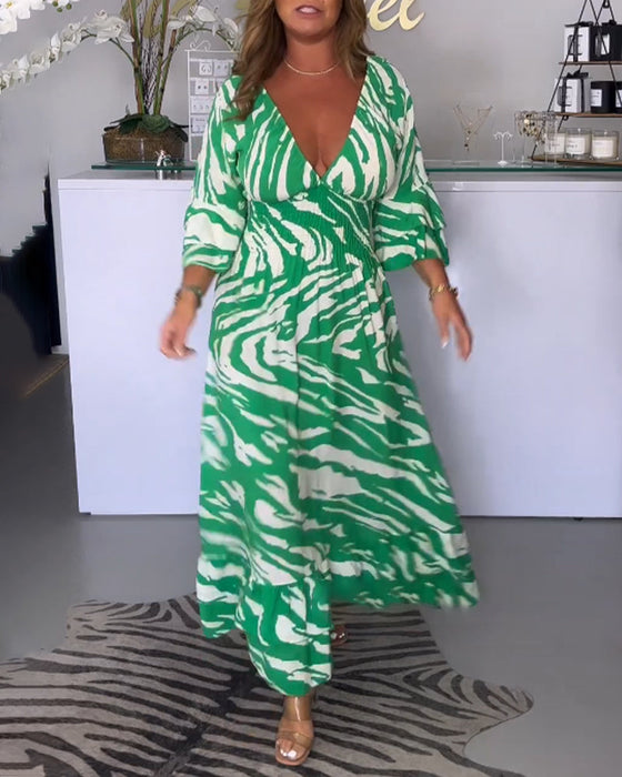 V-neck 3/4 sleeve dress