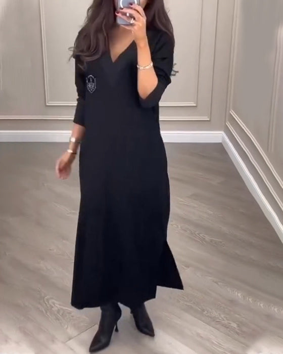 Elegant dress with v-neck side slit
