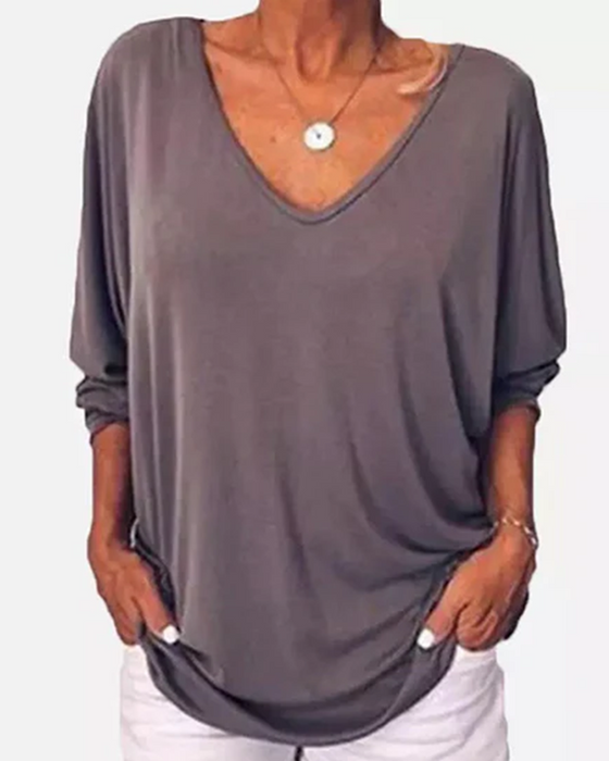 Back buttoned 3/4 sleeve  V-neck top