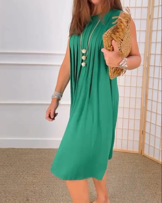 Sleeveless Round Neck Pleated Dress