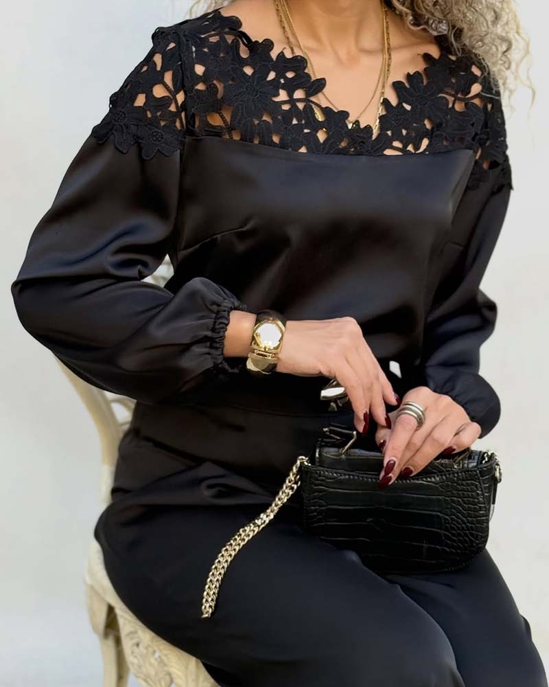 Hollow-Out Solid Color Long-Sleeved Spliced Blouse