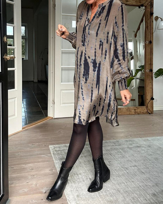 Printed V-neck long-sleeved dress