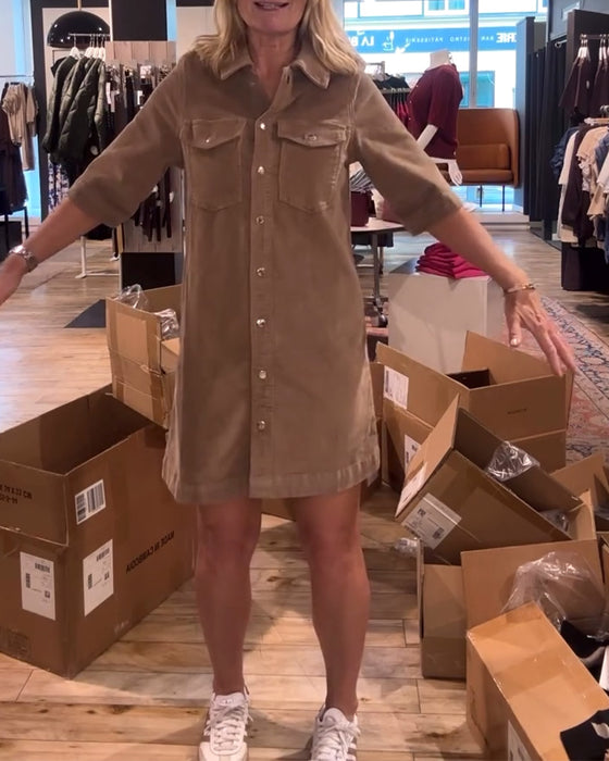 Half-Sleeved Solid Color Dress