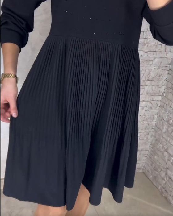 High collar pleated solid color dress