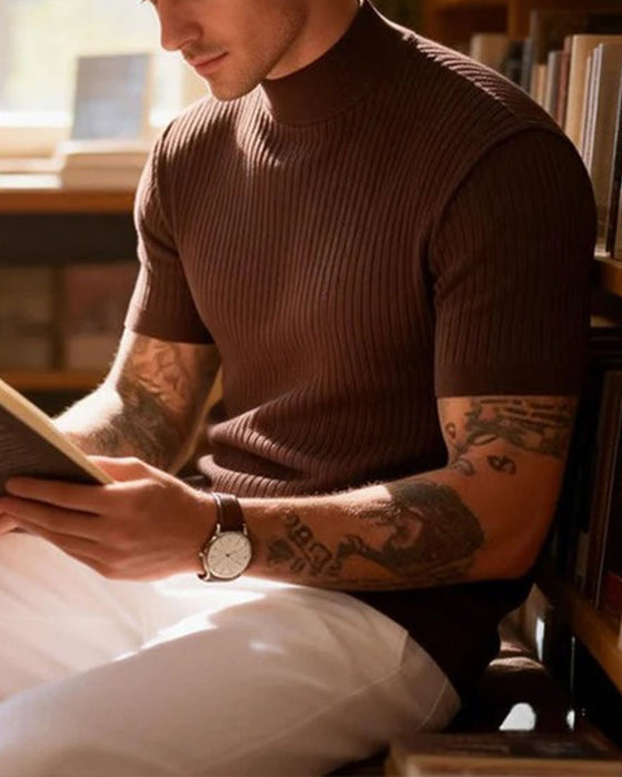 Mock Neck Men‘s Short Sleeve T-Shirt