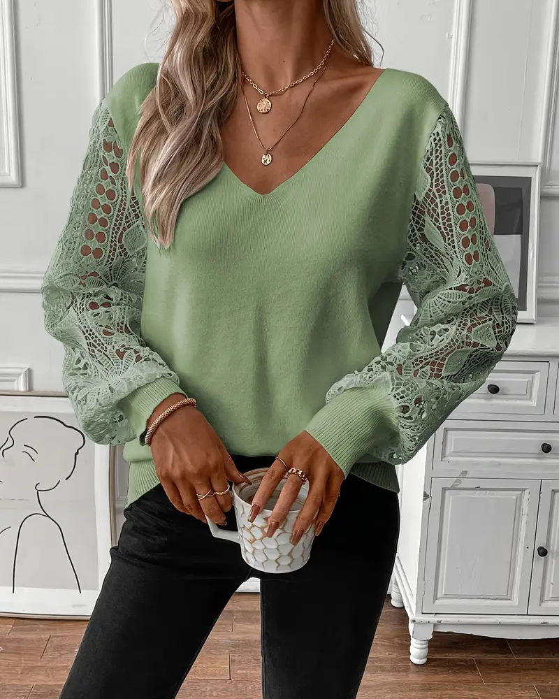 V-Neck Fashionable Hollow Pullover