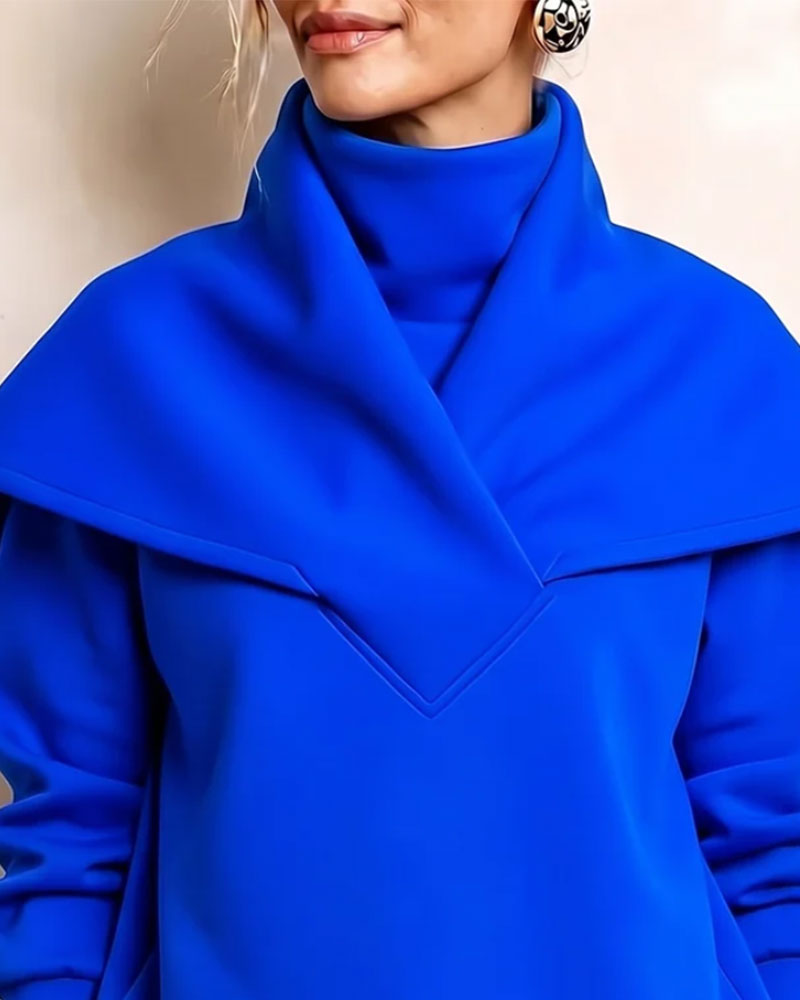 Double-Layered Turtleneck Sweatshirt