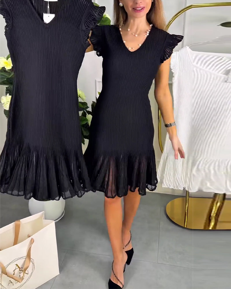 Small Flying Sleeves Lace V-Neck Dress
