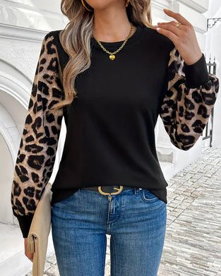 Long-Sleeved Leopard Print Contrast Top