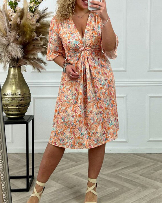 V-neck twist print dress