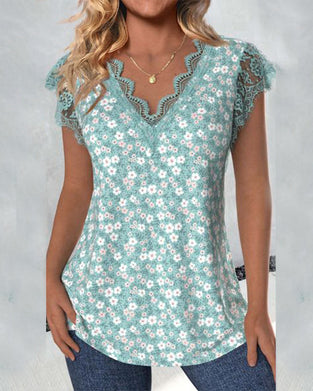 Lace collared printed blouse